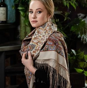 NWT💓Stunning Pavlovo Posad scarf/shawl 100% wool "Painted Tower"